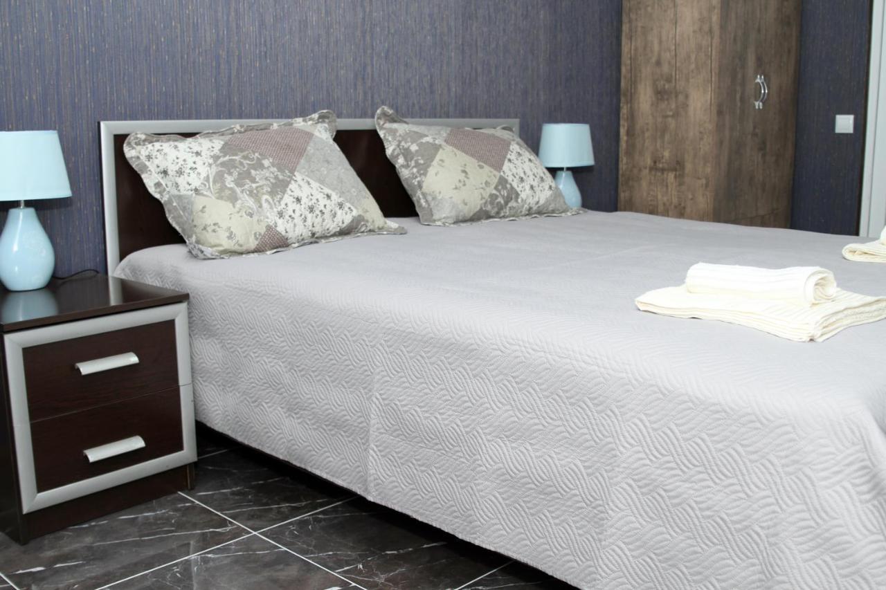 Georgian Hosts Tbilisi Hotel Екстериор снимка